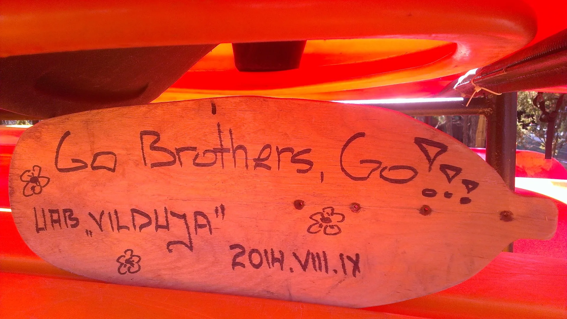 „Go Brothers, Go!“
